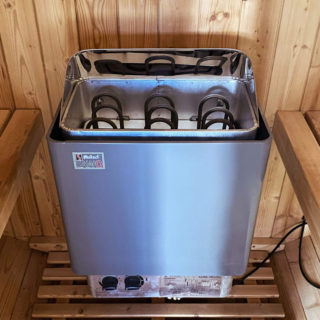 Thermora Ignite 4-6 Person White Oak Outdoor Barrel Sauna with 4.5kW Heater - SAK45968