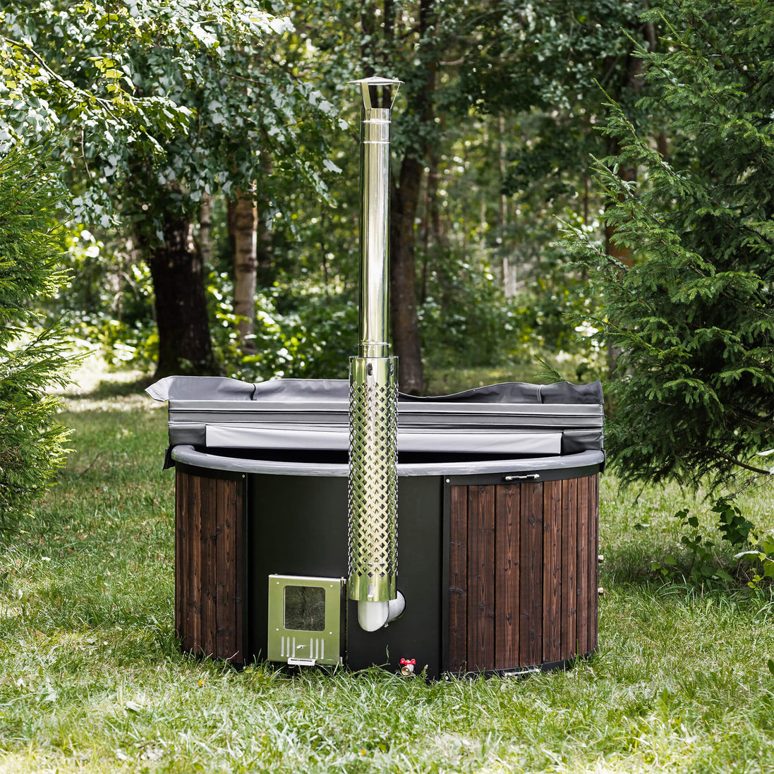 Premium 4-Person Fully-Assembled ThermoWood® Wood-Fired Hot Tub