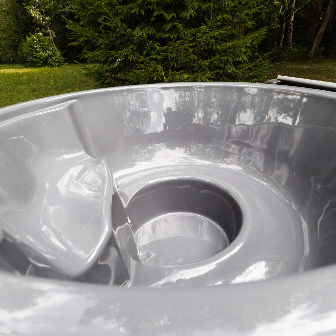 Premium 4-Person Fully-Assembled ThermoWood® Wood-Fired Hot Tub